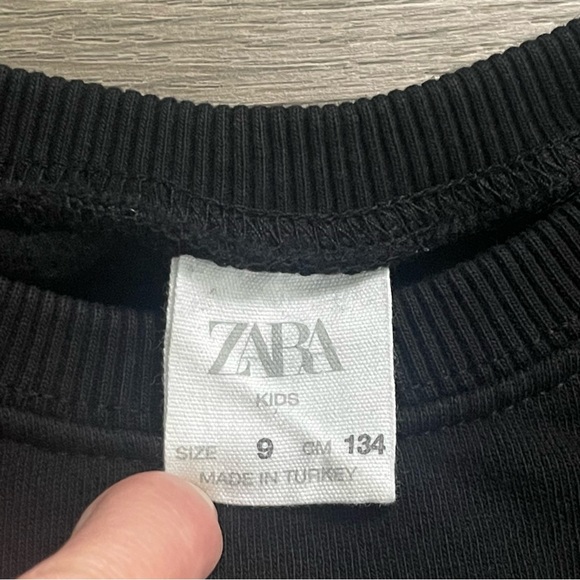 ZARA Kids Floral Embroidered Girls Size 9 Black Sweatshirt - Picture 6 of 8